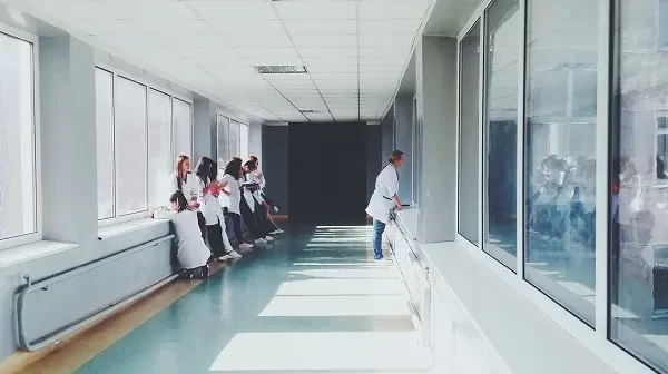 bolnica-doktori