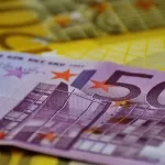 Rast plaća u eurozoni usporio na kraju 2023.